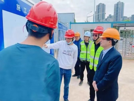 车都建发公司主要领导调研重点项目建设情况