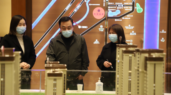 履新即奔跑，上任就实干！车都置业领导忙走访细调研