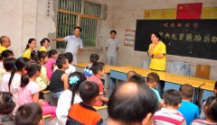 公司员工熊懿获评我市学雷锋标兵